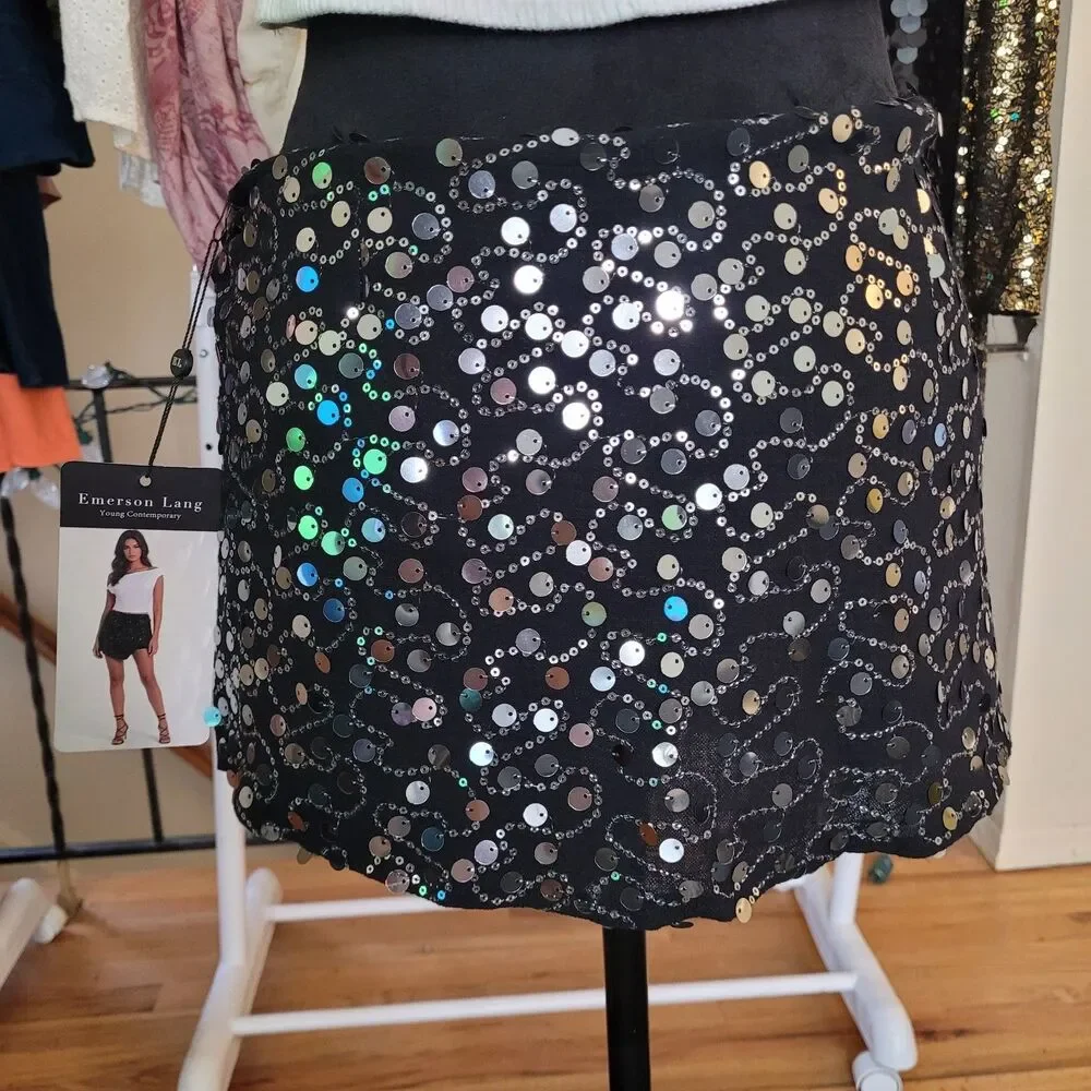 Emerson Lang Black and Silver Sequin Skort Skirt Size Small NWT Women's Party